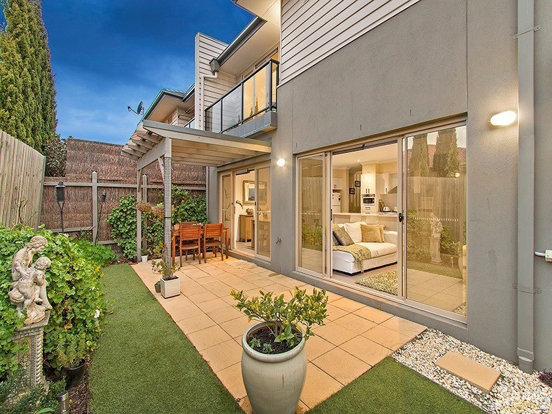 7/25 Canberra Avenue, Berwick VIC 3806