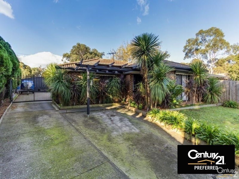14 Phillip Court, Cranbourne North VIC 3977