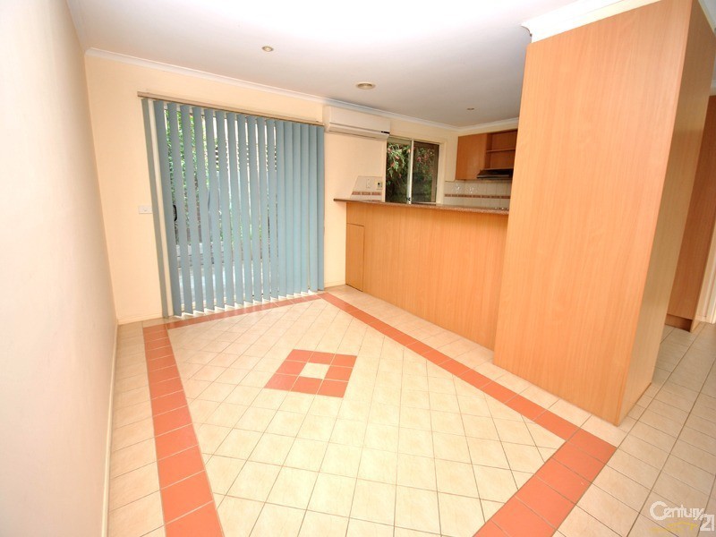 8 Sharpe Court, Berwick VIC 3806