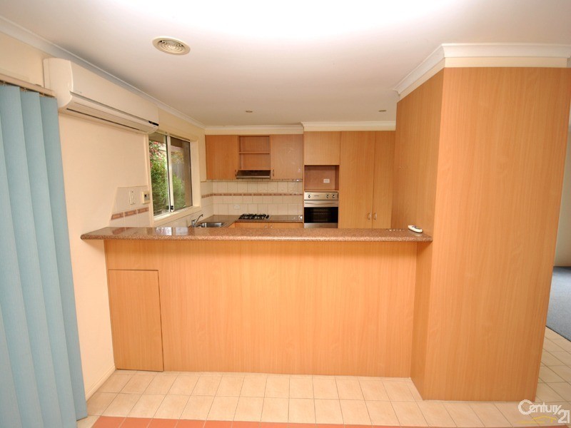 8 Sharpe Court, Berwick VIC 3806