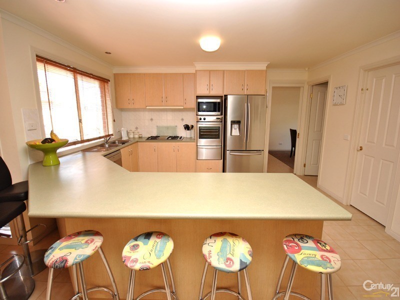 29 Warrenwood Place, Narre Warren VIC 3805