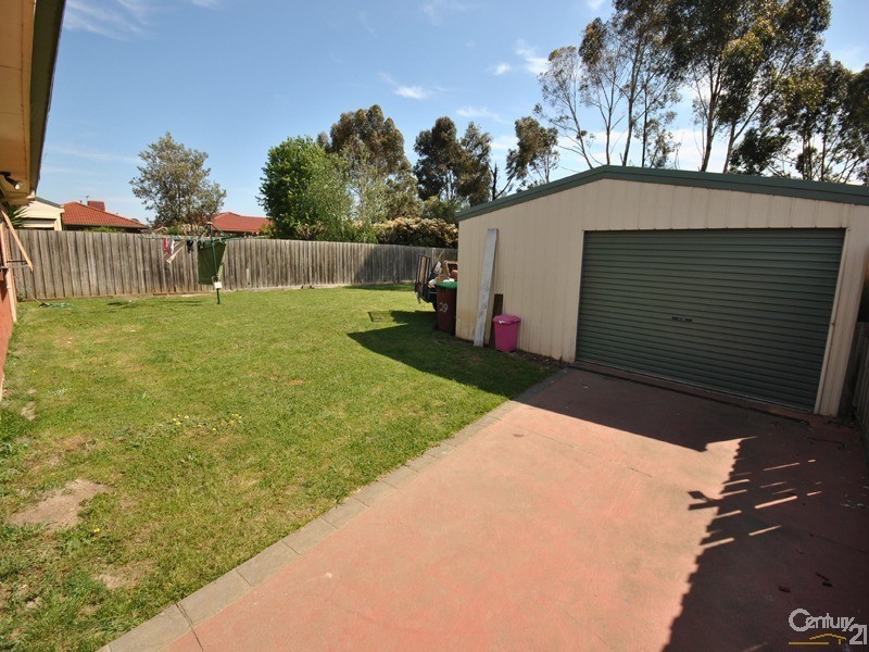 29 Warrenwood Place, Narre Warren VIC 3805