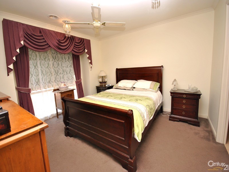 29 Warrenwood Place, Narre Warren VIC 3805