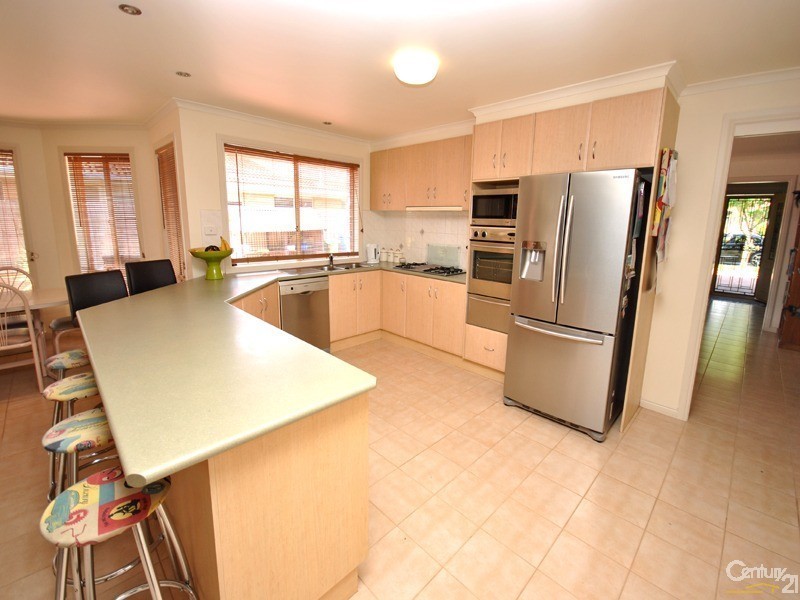 29 Warrenwood Place, Narre Warren VIC 3805