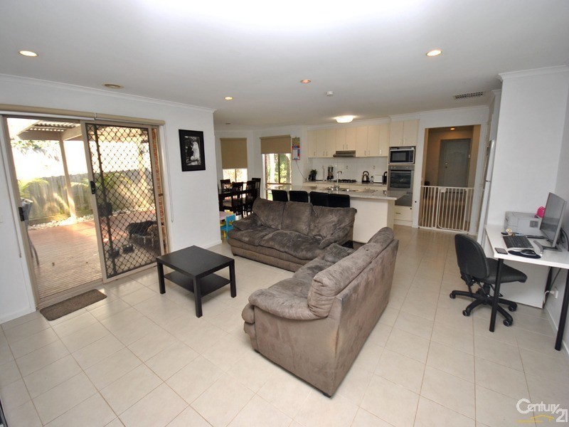 3 Kirrilee Court, Berwick VIC 3806