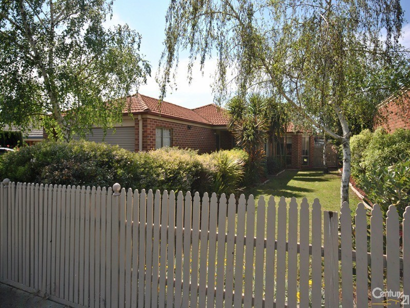 3 Kirrilee Court, Berwick VIC 3806