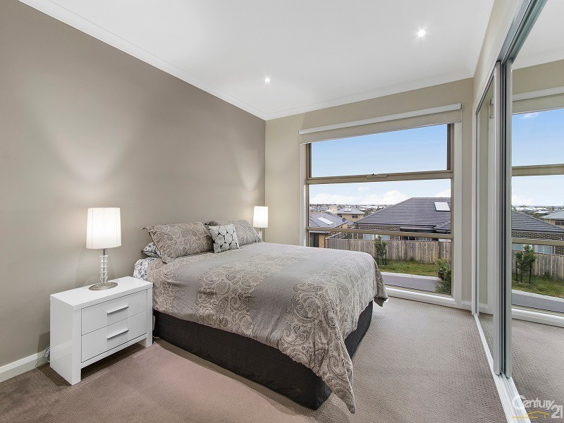 31 Clarendon Street, Pakenham VIC 3810