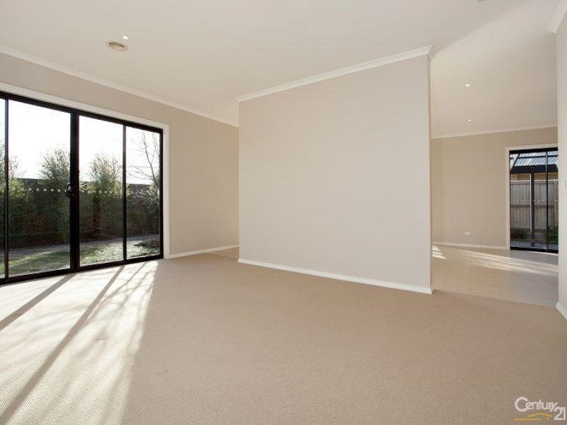 3 Parry Drive, Narre Warren VIC 3805