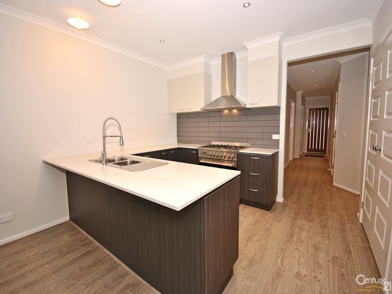 9 Brightstone Drive, Clyde North VIC 3978