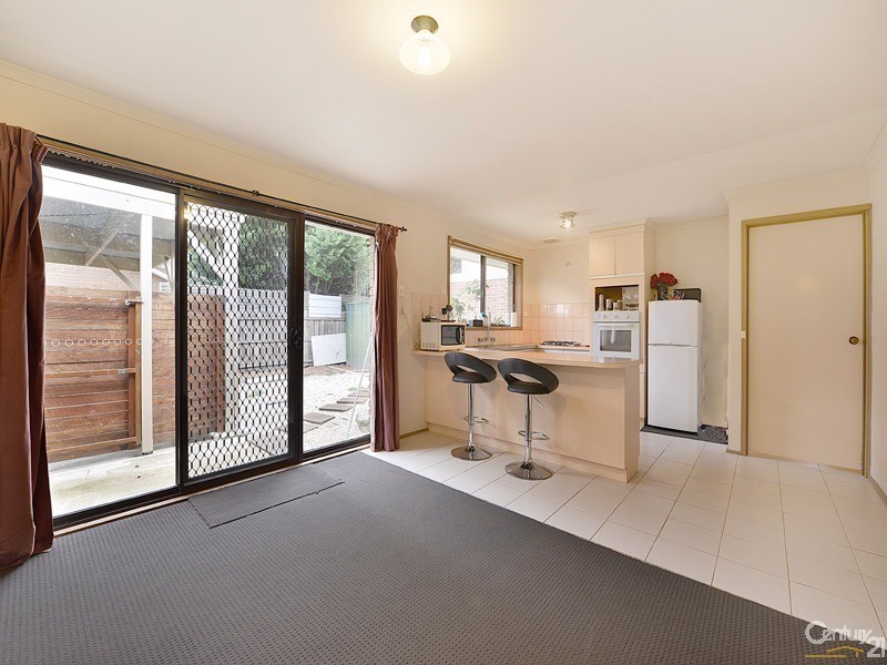 7 General Joshua Drive, Hampton Park VIC 3976