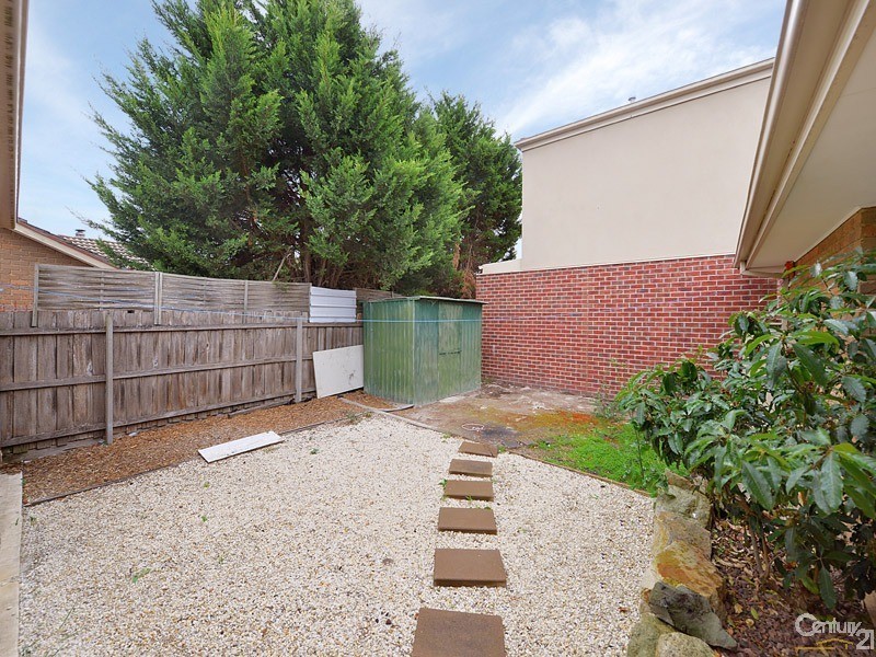 7 General Joshua Drive, Hampton Park VIC 3976