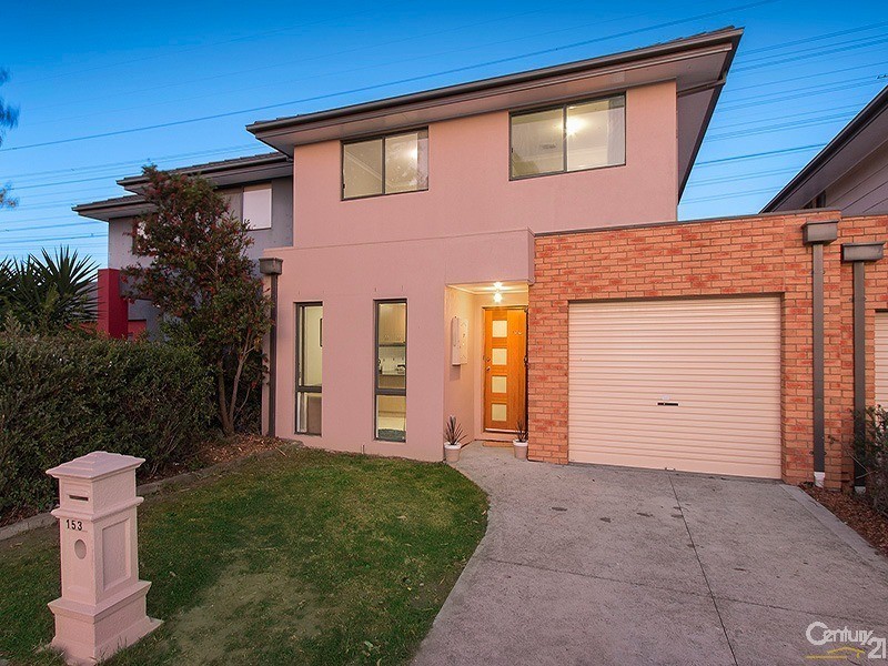 153 Hinrichsen Drive, Hallam VIC 3803