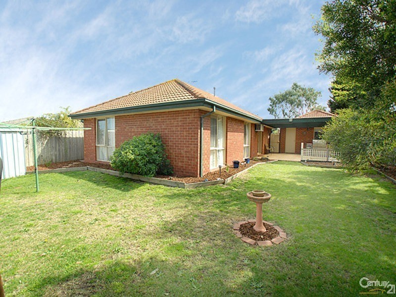 23 Sharpe Court, Berwick VIC 3806