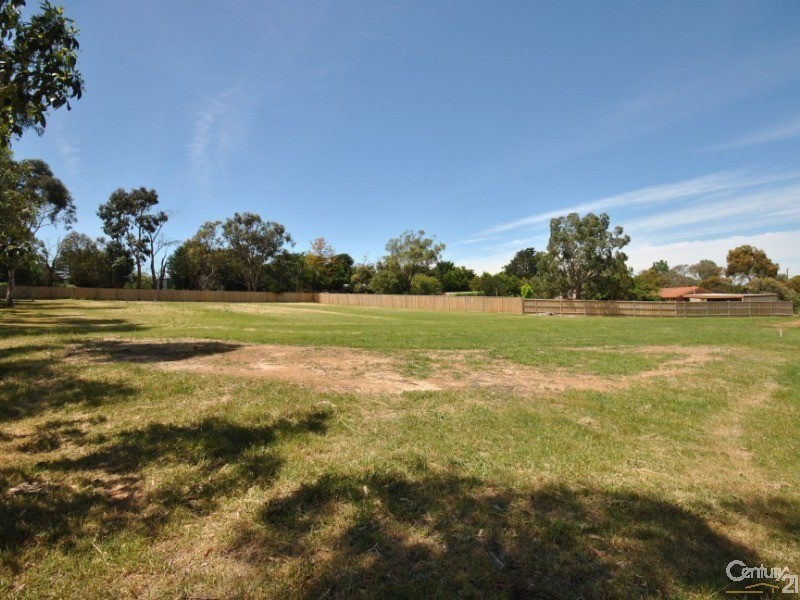 13A McKenzie Lane, Narre Warren North VIC 3804