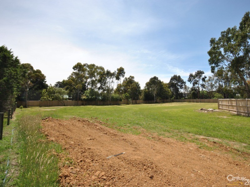 13A McKenzie Lane, Narre Warren North VIC 3804