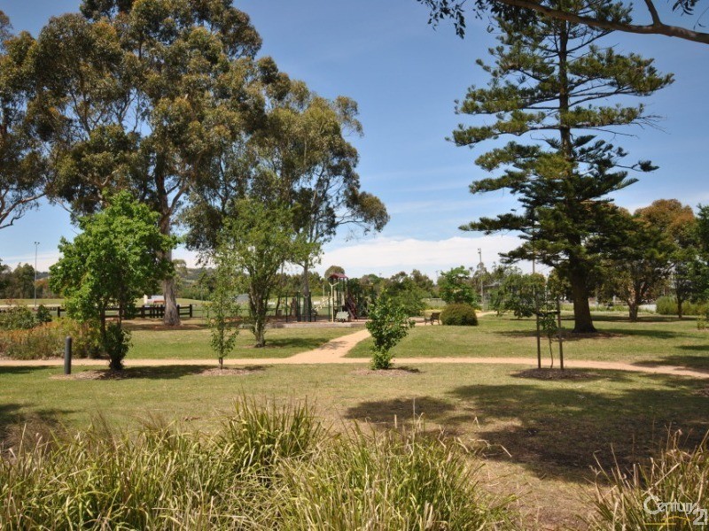 13A McKenzie Lane, Narre Warren North VIC 3804