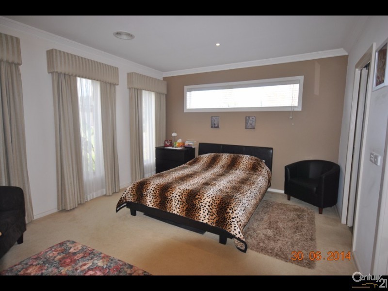 7 Atkinson Drive, Berwick VIC 3806