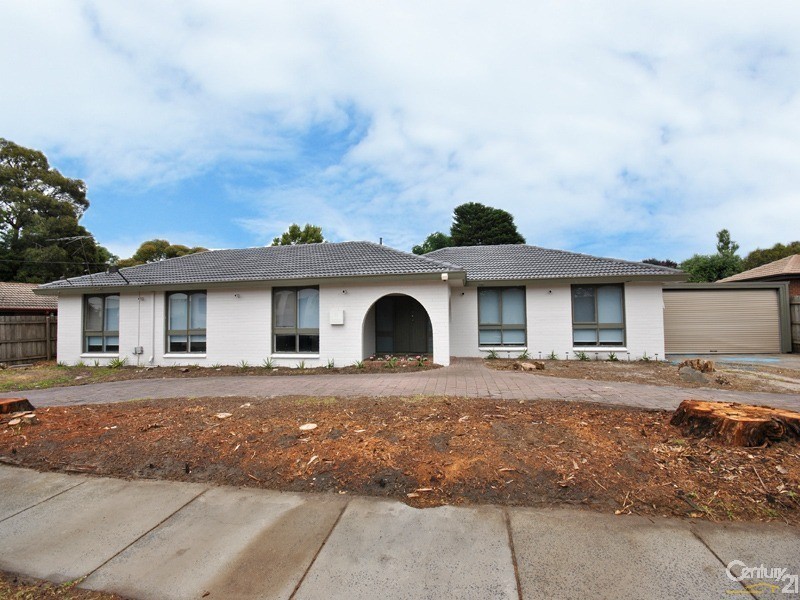 10 Grace Street, Cranbourne VIC 3977