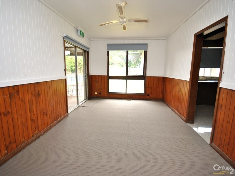 10 Grace Street, Cranbourne VIC 3977