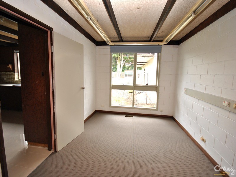 10 Grace Street, Cranbourne VIC 3977