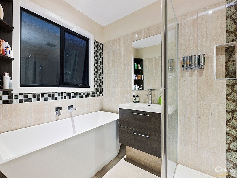 80 Fleetwood Drive, Narre Warren VIC 3805