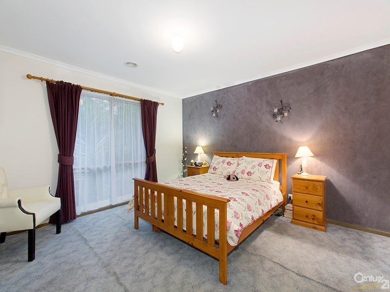 4 Wimmera Court, Berwick VIC 3806