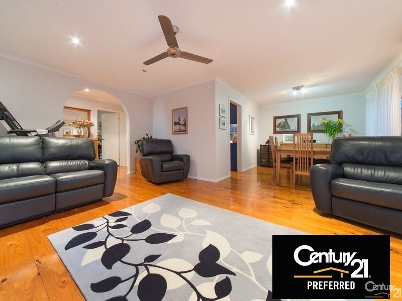 15 Van Der Haar Avenue, Berwick VIC 3806