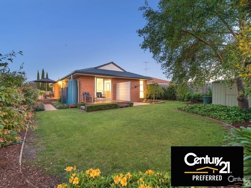 15 Van Der Haar Avenue, Berwick VIC 3806