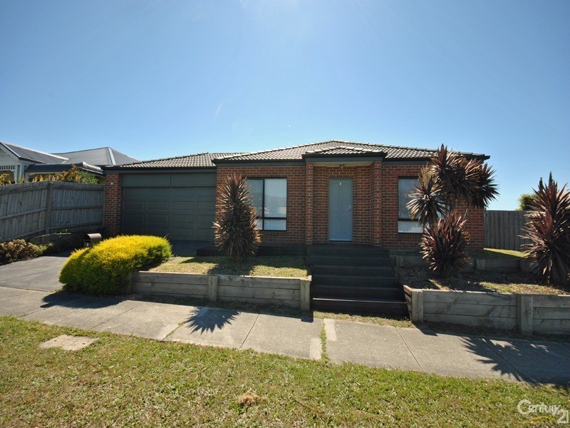 2 Stefan Drive, Berwick VIC 3806
