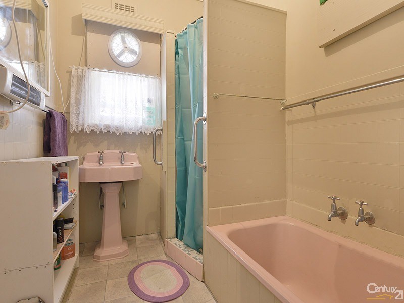 34 Power Street, Dandenong VIC 3175