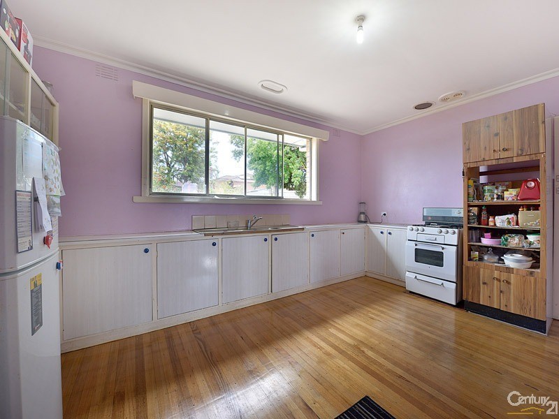 6 Marie Street, Doveton VIC 3177