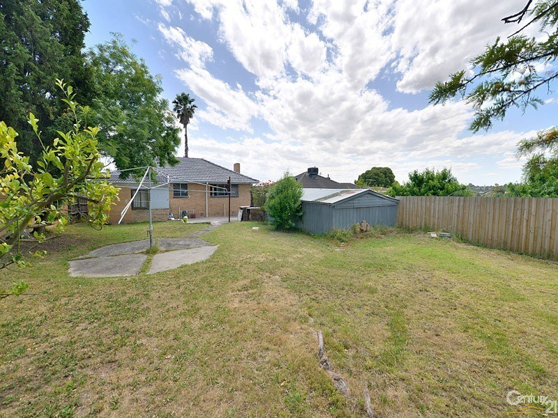 6 Marie Street, Doveton VIC 3177