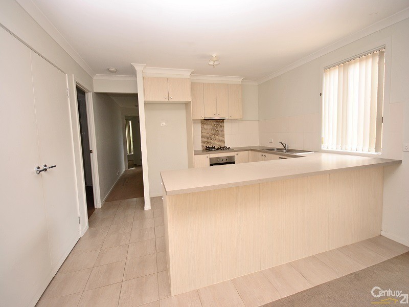 60 Kosta Boda Boulevard, Pakenham VIC 3810