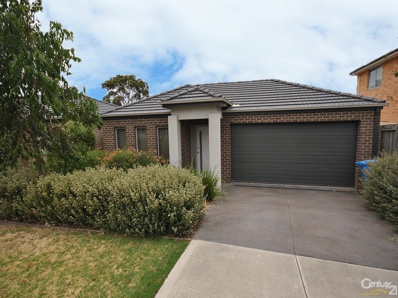 1/30 Golf Links Road, Berwick VIC 3806