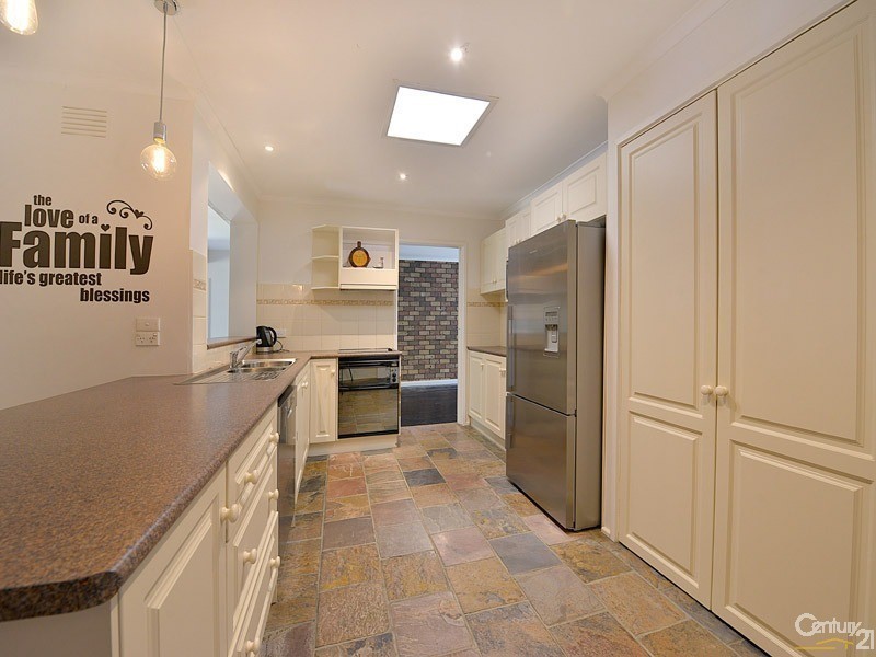 5 Crowley Avenue, Narre Warren VIC 3805