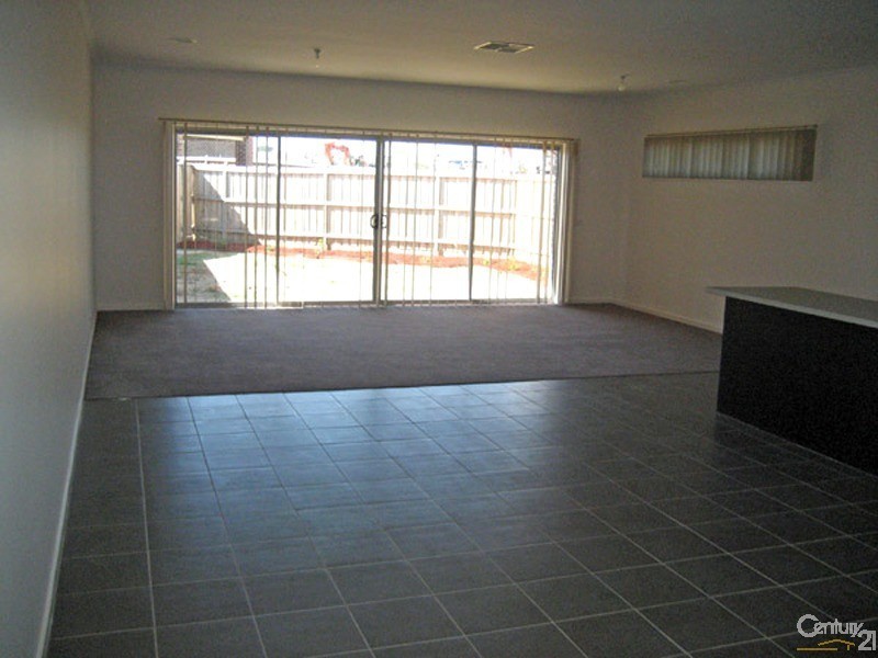 3/7 Roseville Court, Berwick VIC 3806