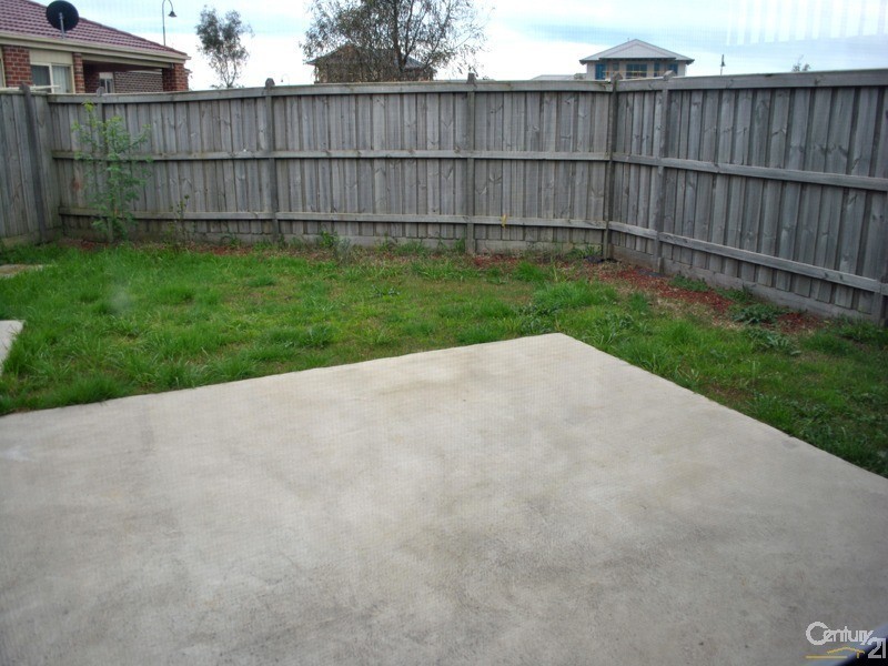 3/7 Roseville Court, Berwick VIC 3806