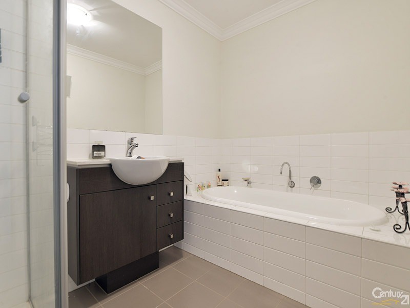 4 Meridian Circuit, Berwick VIC 3806