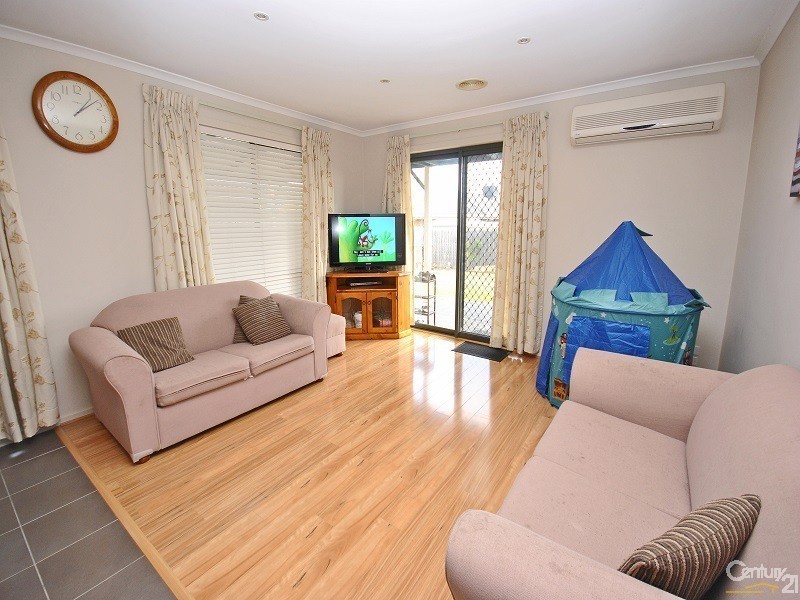 48 Sing Crescent, Berwick VIC 3806