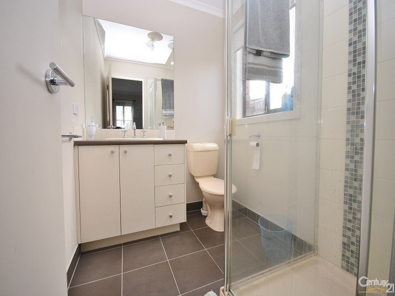 48 Sing Crescent, Berwick VIC 3806