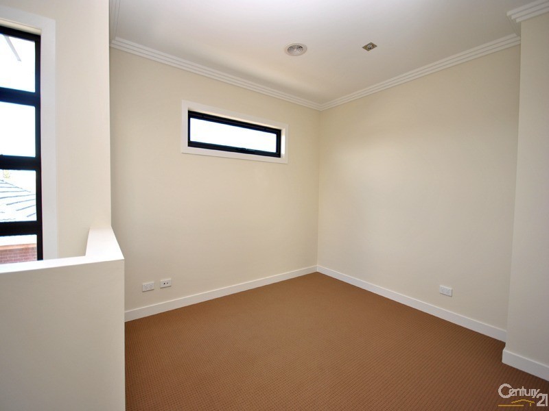 3/23 Ross Street, Dandenong VIC 3175