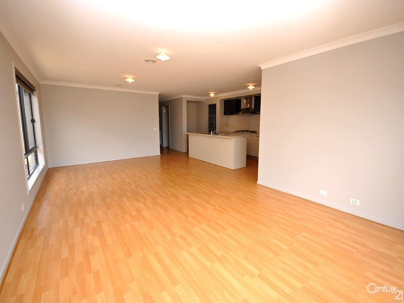 18  Tilia Drive, Cranbourne North VIC 3977