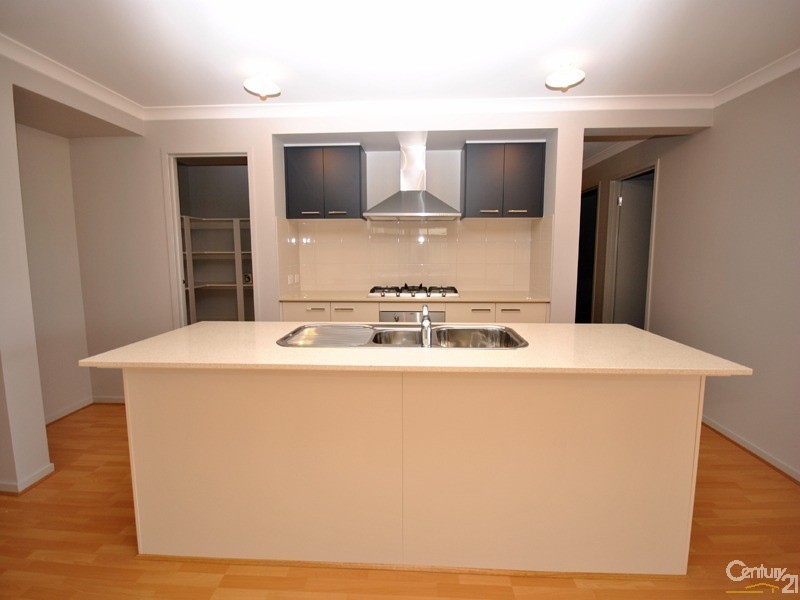 18  Tilia Drive, Cranbourne North VIC 3977