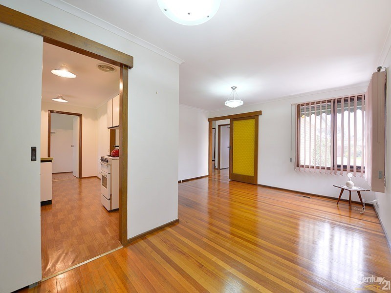 18 Floriana Avenue, Doveton VIC 3177