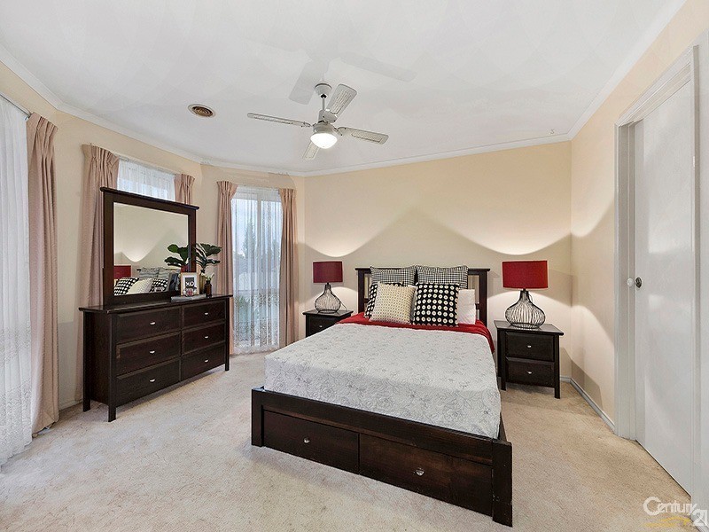 4 Lana Place, Narre Warren VIC 3805