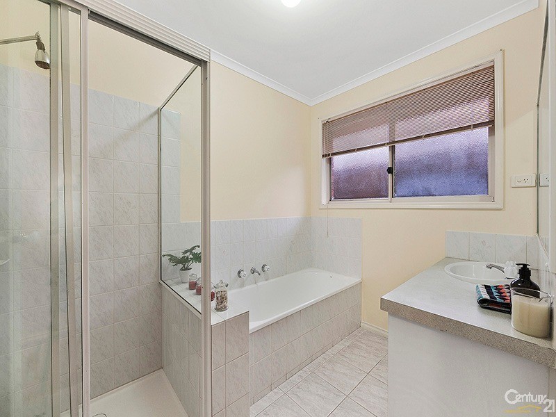 4 Lana Place, Narre Warren VIC 3805