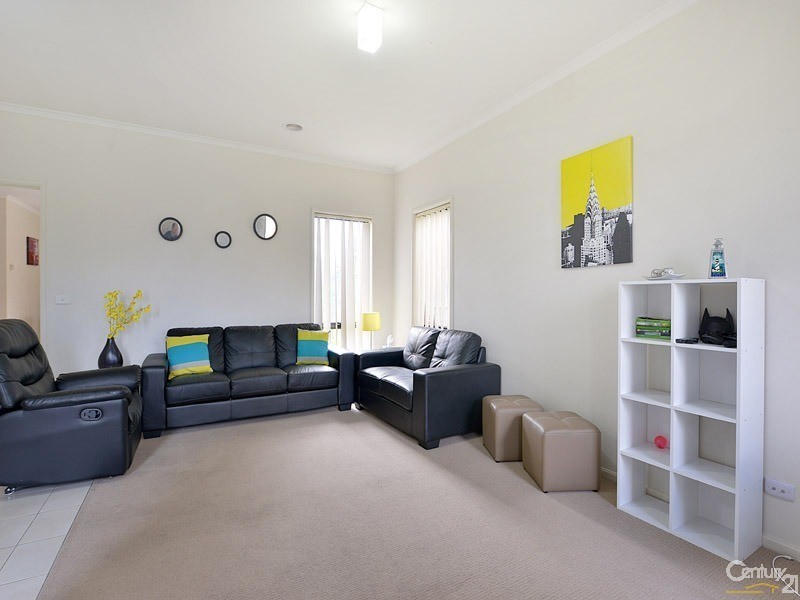 38 Jack William Way, Berwick VIC 3806