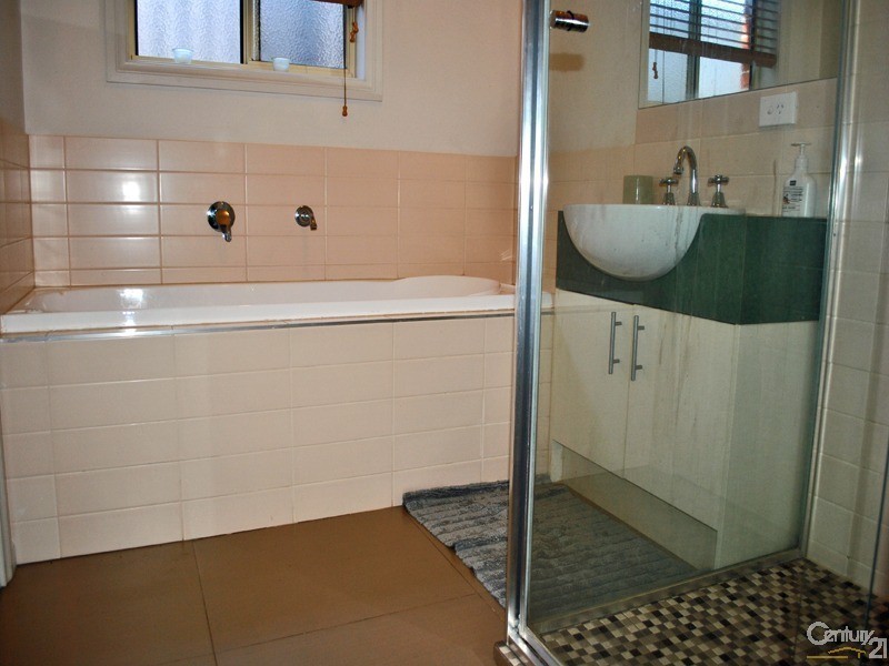 4/42-44 Inglis Road, Berwick VIC 3806