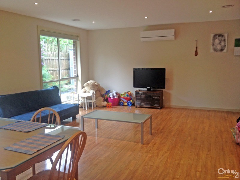 2/26 Almond Drive, Doveton VIC 3177