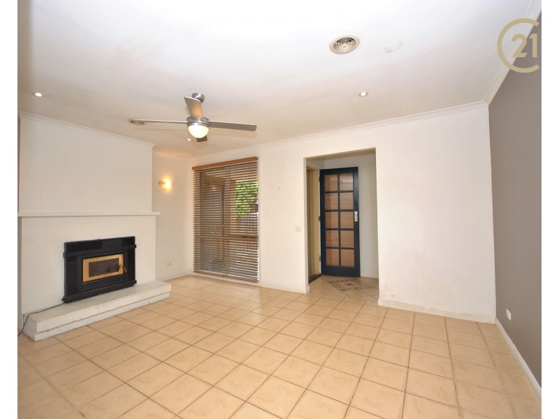 18 Tyntynder Close, Berwick VIC 3806